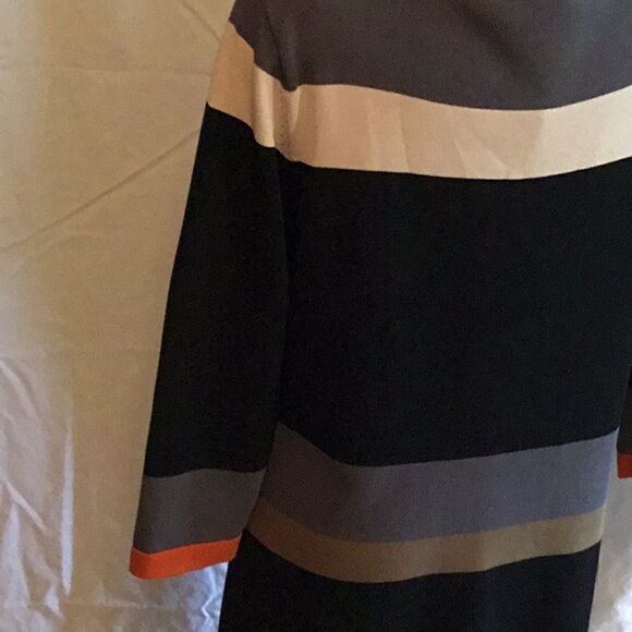 Pull on sweater type dress in large by EVAN PICONE - Picture 6 of 8